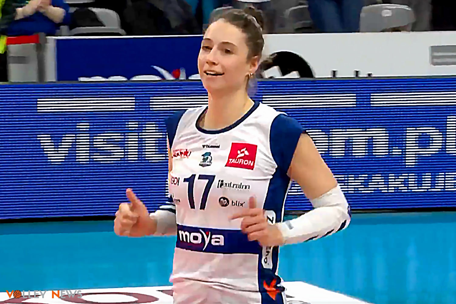 MVP meczu został / a
        Julie Lengweiler